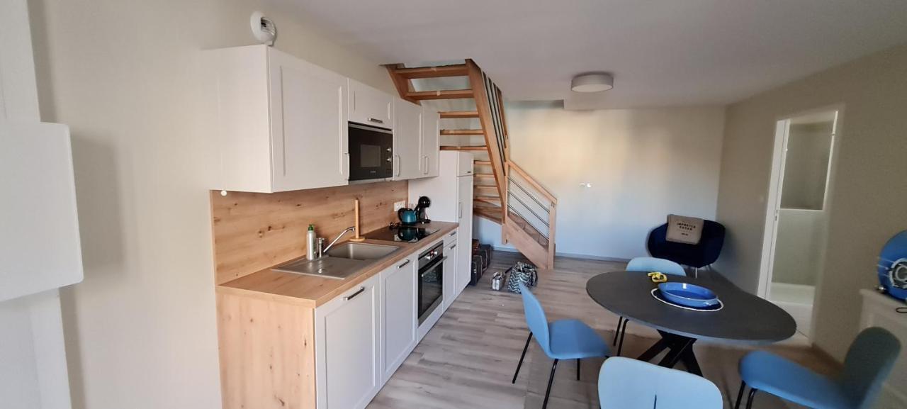 Les Coursives Appartements Mâcon Eksteriør bilde