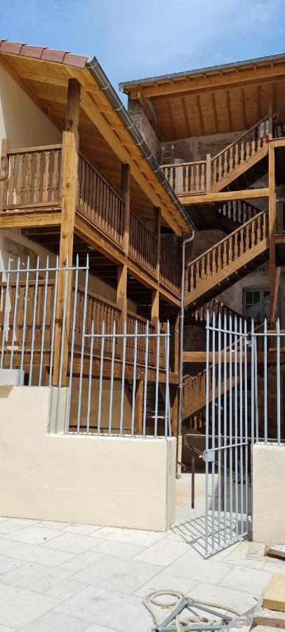 Les Coursives Appartements Mâcon Eksteriør bilde